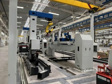 Cantilever Fanuc robot